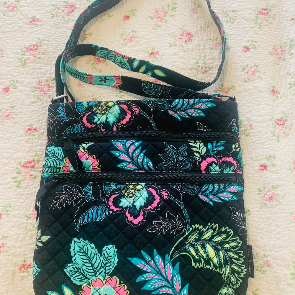 Vera Bradley Island Garden Triple Zip Hipster